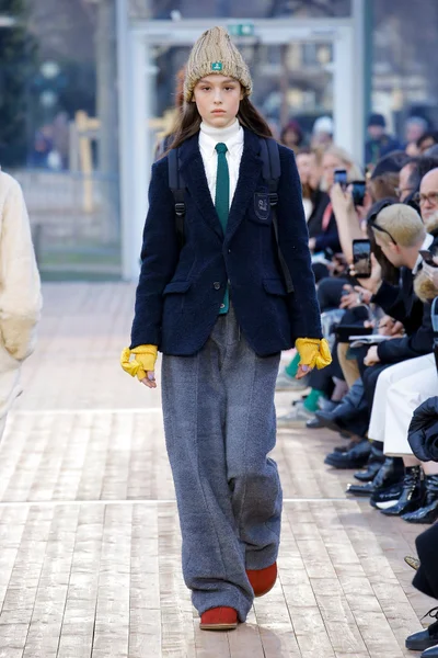 Look 6